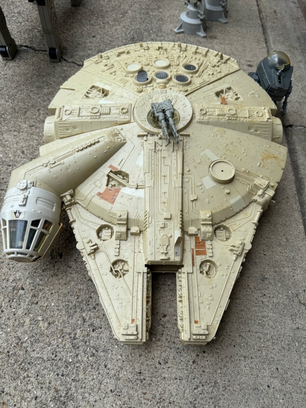 Star Wars Millennium Falcon Toy and Lot of Star Wars Toys and Action Figures!